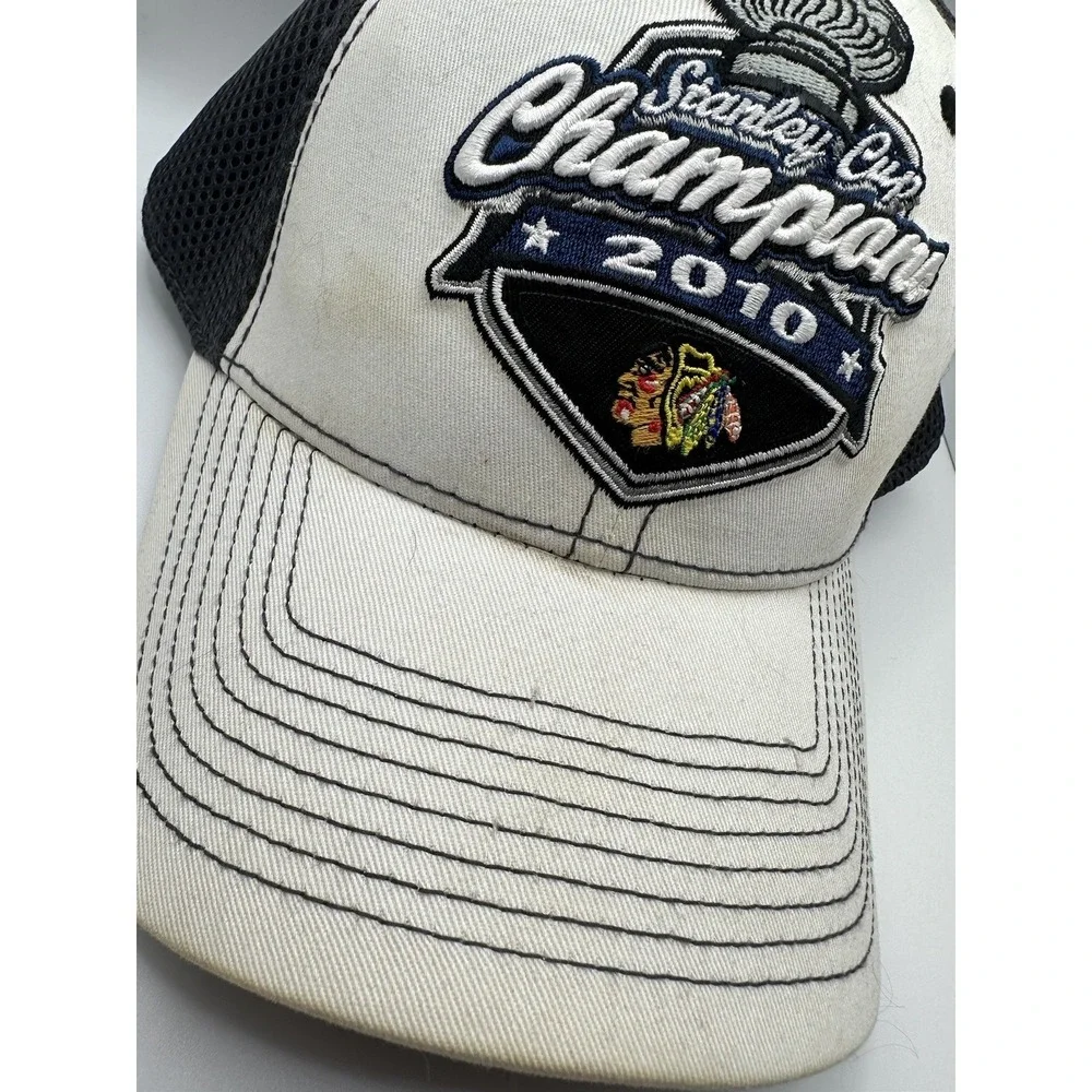 Chicago Blackhawks 2010 Stanley Cup Champions NHL New Era 39 Thirty‎ Fitted Hat